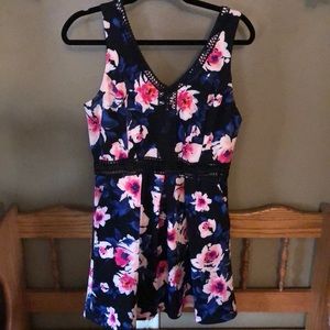 Floral short dress